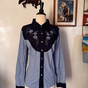 Grand Ole Opry Blue Two-toned Pearl Snap Western Shirt